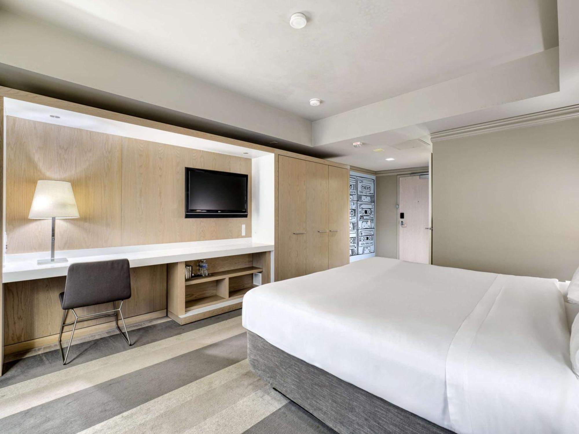 The Royal Sonesta Minneapolis Downtown Exterior photo
